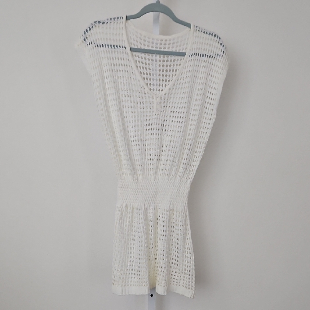 White Textured Swim Coverup with V-Neck and Elastic Waist